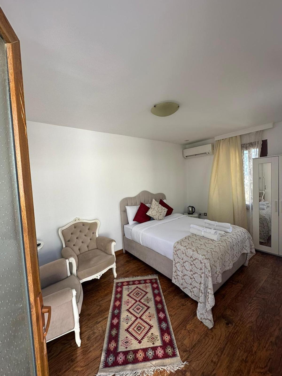 Lord'S Residence Boutique Hotel Kerínia Kültér fotó