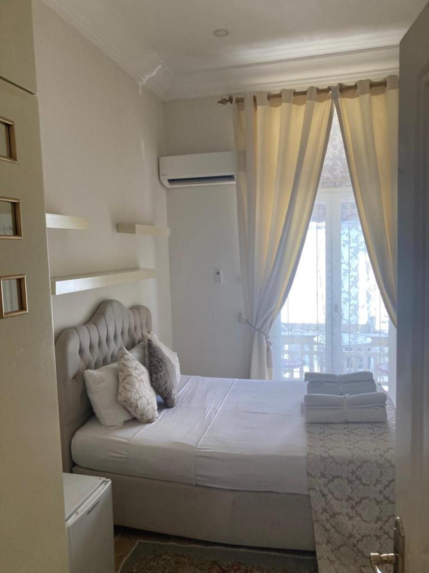 Lord'S Residence Boutique Hotel Kerínia Kültér fotó